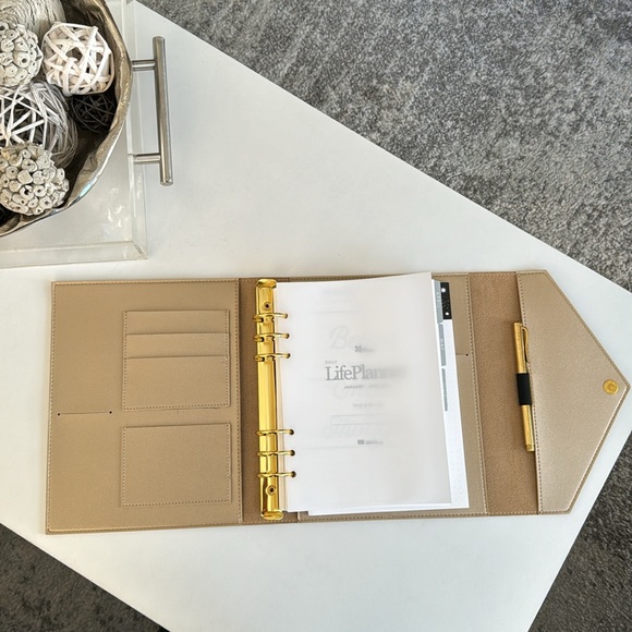 Erin Condren Life Planner (Champagne) - Picture 4 of 10